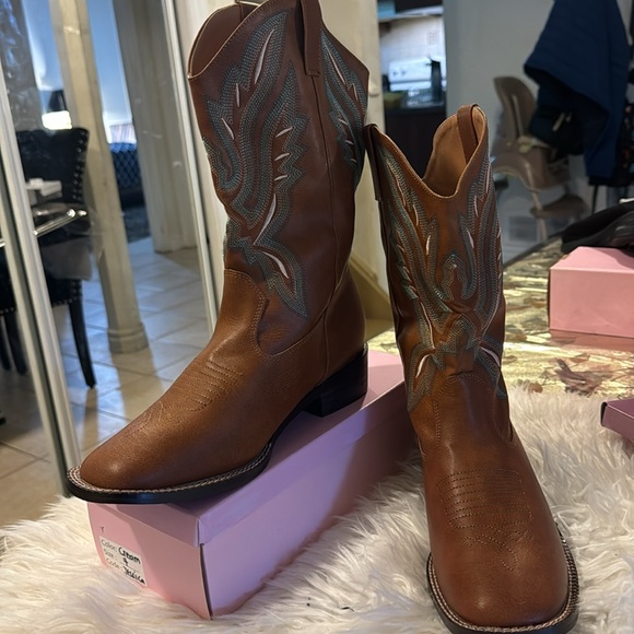 BROWN COWBOY SHOE SIZE 39 NEW NEVER WORN - Picture 2 of 4